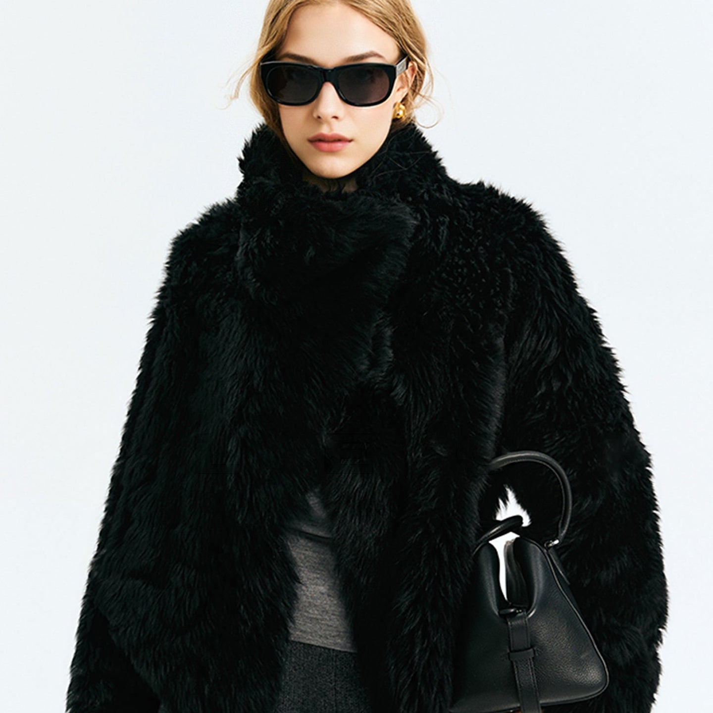 How to Style a Cropped Coat: Outfit Ideas, Fit Tips, and Proportion Rules