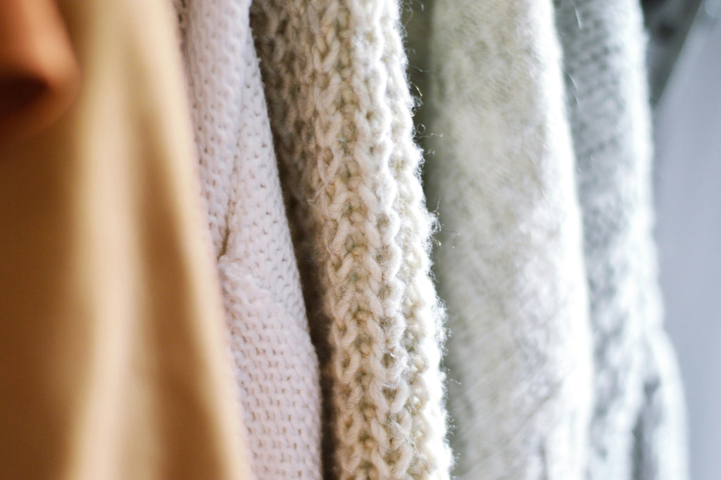 Smart Wardrobe Guide 2025: Why Quality Cashmere & Wool Are Worth the Investment