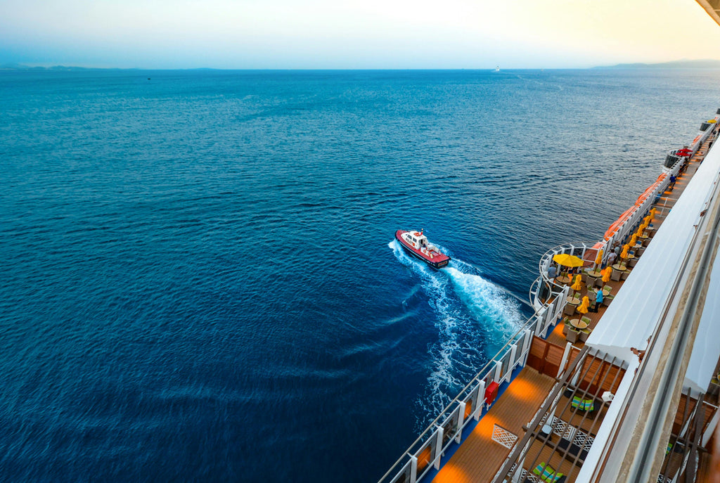 What to Wear for a Cruise Vacation: From Poolside to Formal Nights
