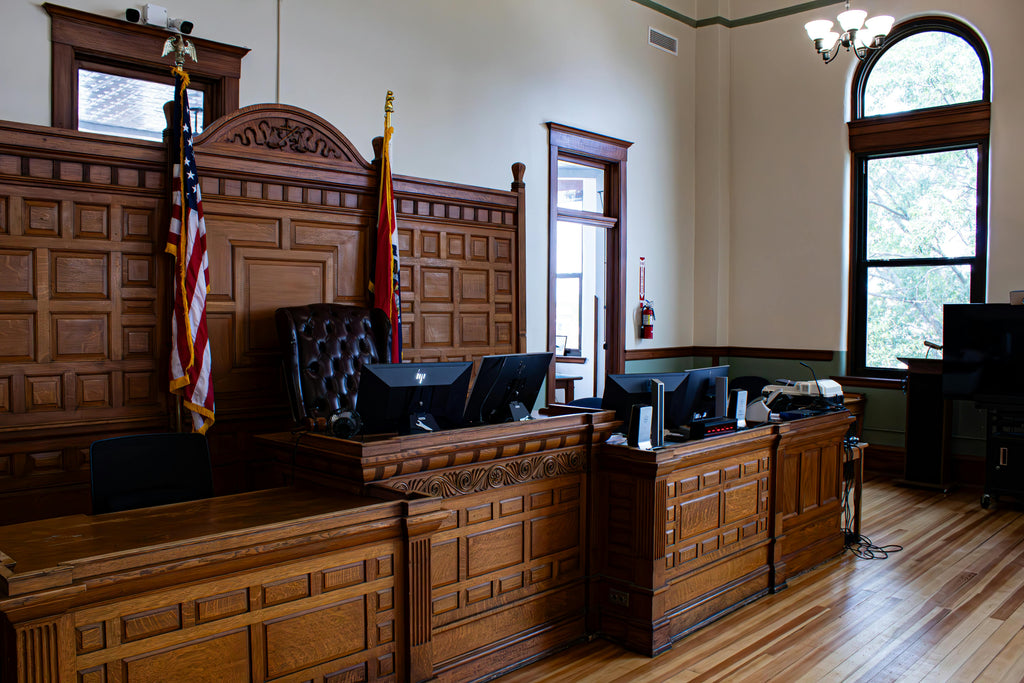 What to Wear to Jury Duty: A Complete Guide to Dressing with Respect and Comfort