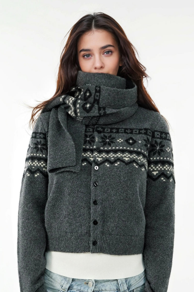 Sweaters & Cardigans