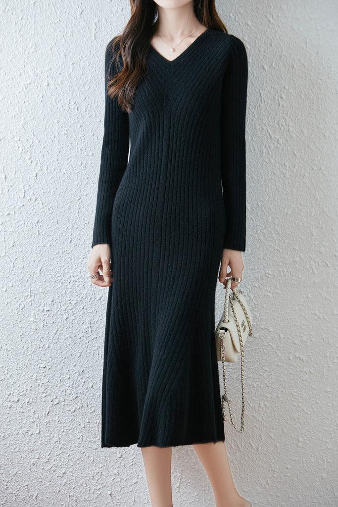 100% Wool Long Sleeve V-NecK Midi Sweater Dress Black / XL Fibflx