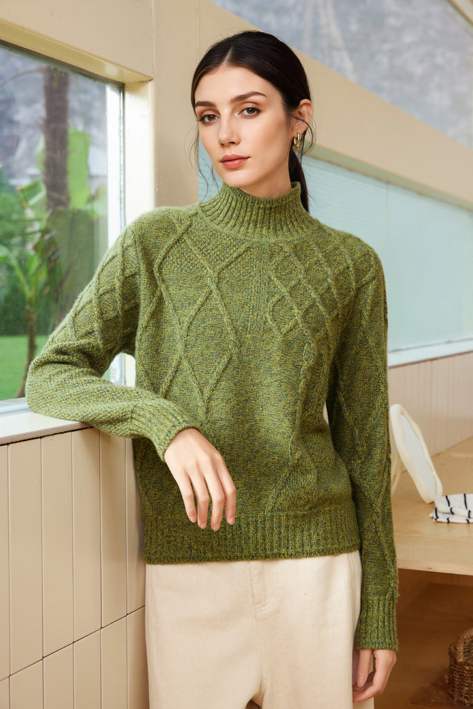 100% Cashmere Cable Knit Mock Neck Sweater in Green  Fibflx