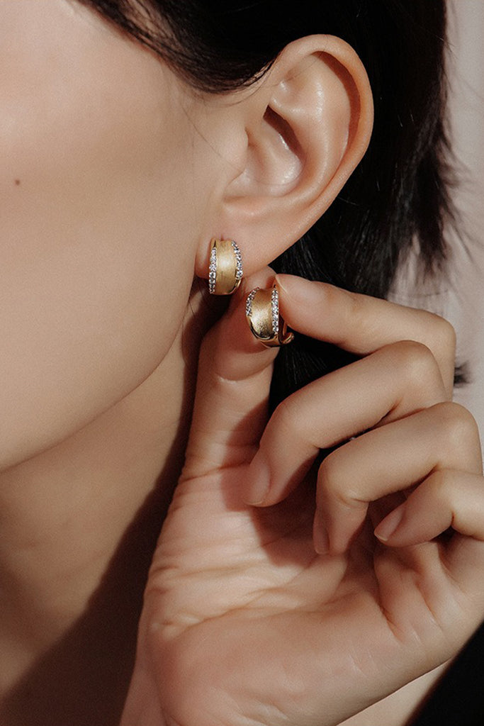 18K Gold Cubic Zirconia Huggie Hoop Earrings with Italian Rigato Finish  Fibflx