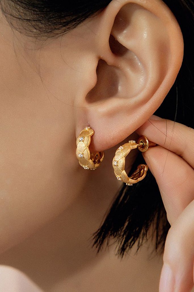 18K Gold CZ Accent Quilted Huggie Hoop Earrings with Italian Rigato Finish  Fibflx