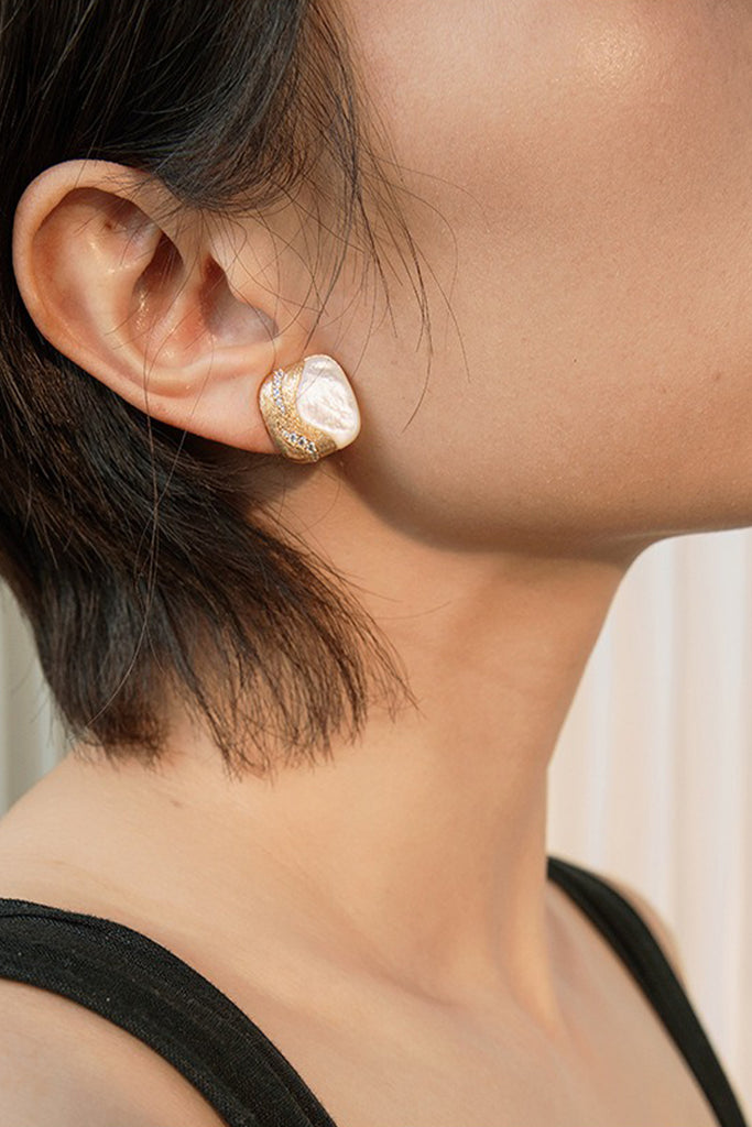 18K Gold Mother of Pearl Square Stud Earrings with Italian Rigato Finish  Fibflx