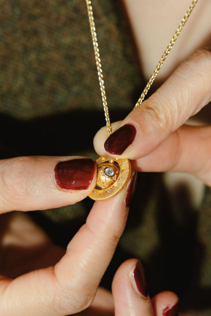 18K Gold Swarovski Crystal Pearl Starburst Pendant Necklace with Italian Rigato Finish  Fibflx