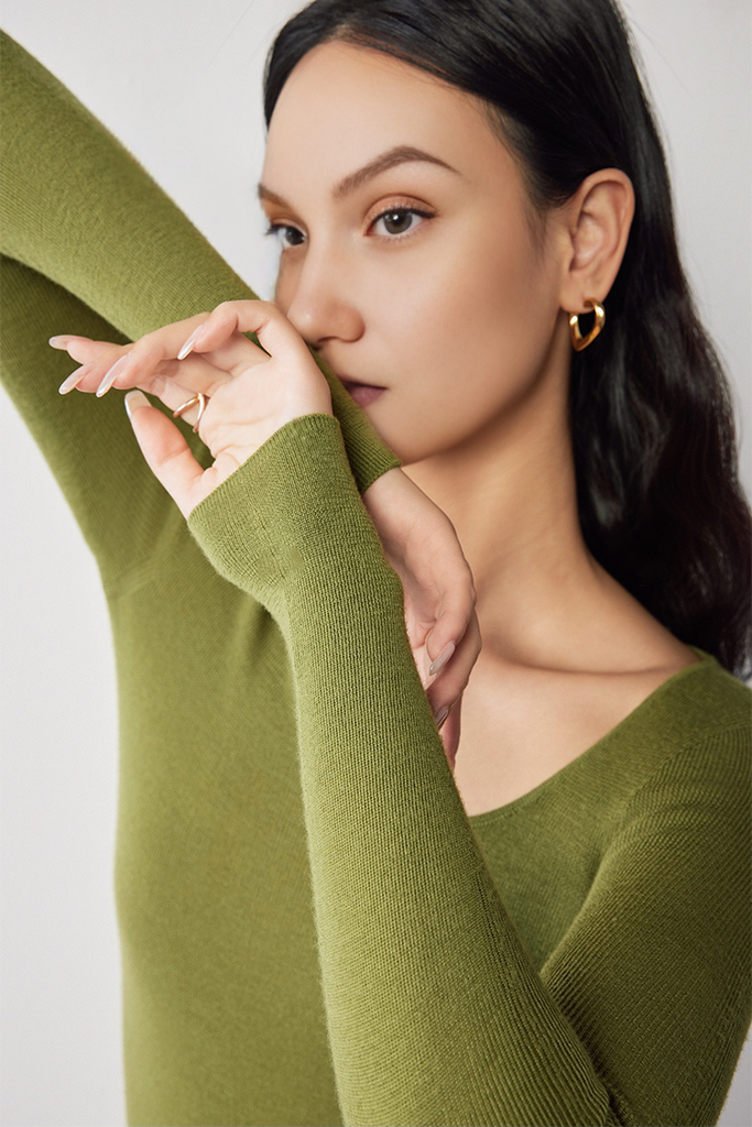 Asymmetric Neck Seamless Thermal Merino Wool Base Layer - Fibflx