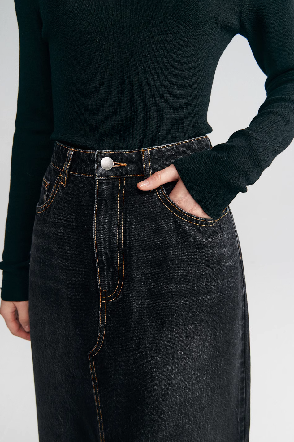 Fibflx Women's Black denim maxi skirt-Denim Skirt with front
