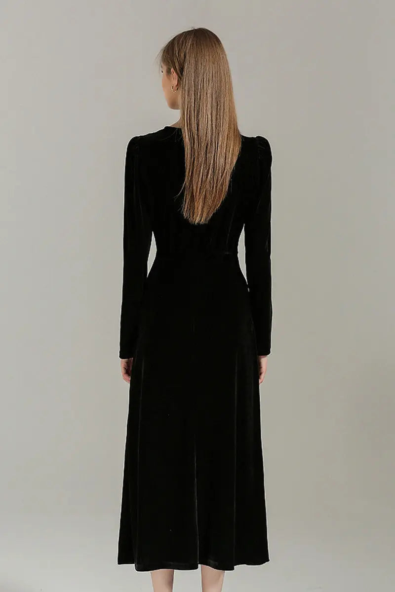 black long sleeve velvet midi dress V Neck with Ruched Waist XS / Black / 80% Polyester 15% Silk 5% Viscose pleated design Oprah Winfrey Oscar Celebrity Color:Shadowfang Warrior Corset Dress emerald green Sweater Skirt set