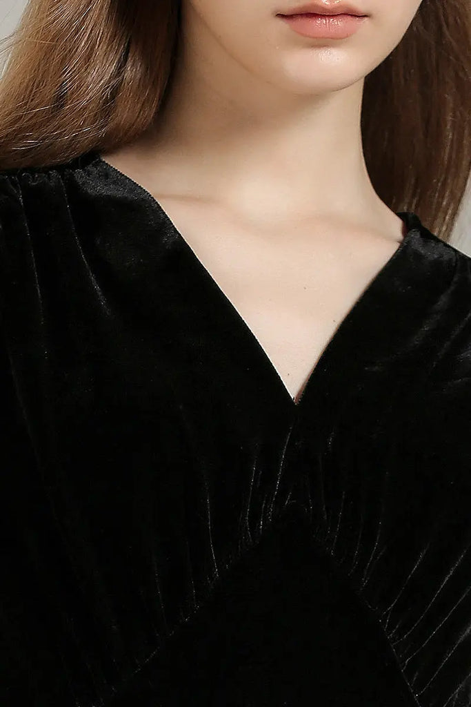 Fibflx Women's Black V Neck Long Sleeve Velvet Midi Dress with Ruched Waist