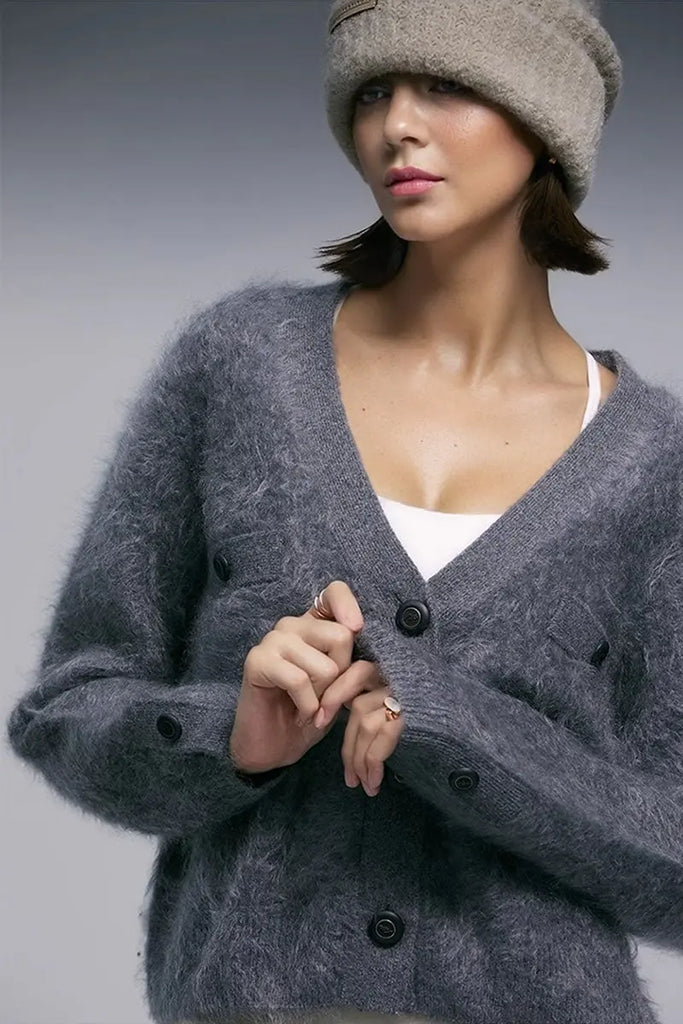 Fibflx Women's Chunky Brushed Cashmere V-Neck Cardigan with Decorative Pockets