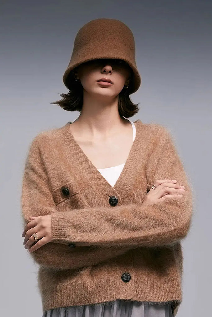 Fibflx Women's Chunky Brushed Cashmere V-Neck Cardigan with Decorative Pockets