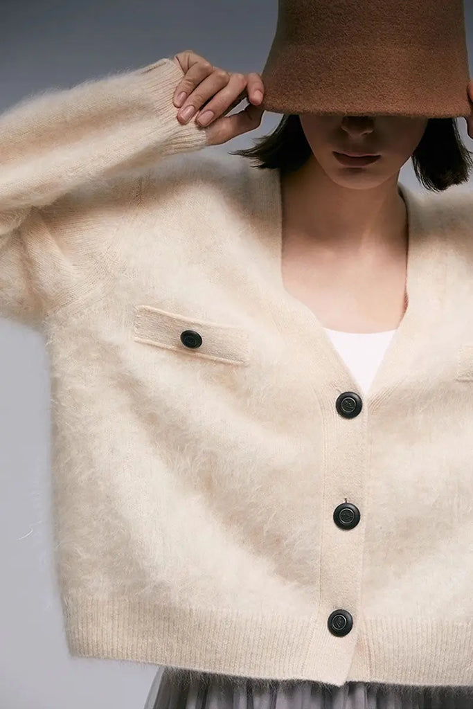 Fibflx Women's Chunky Brushed Cashmere V-Neck Cardigan with Decorative Pockets