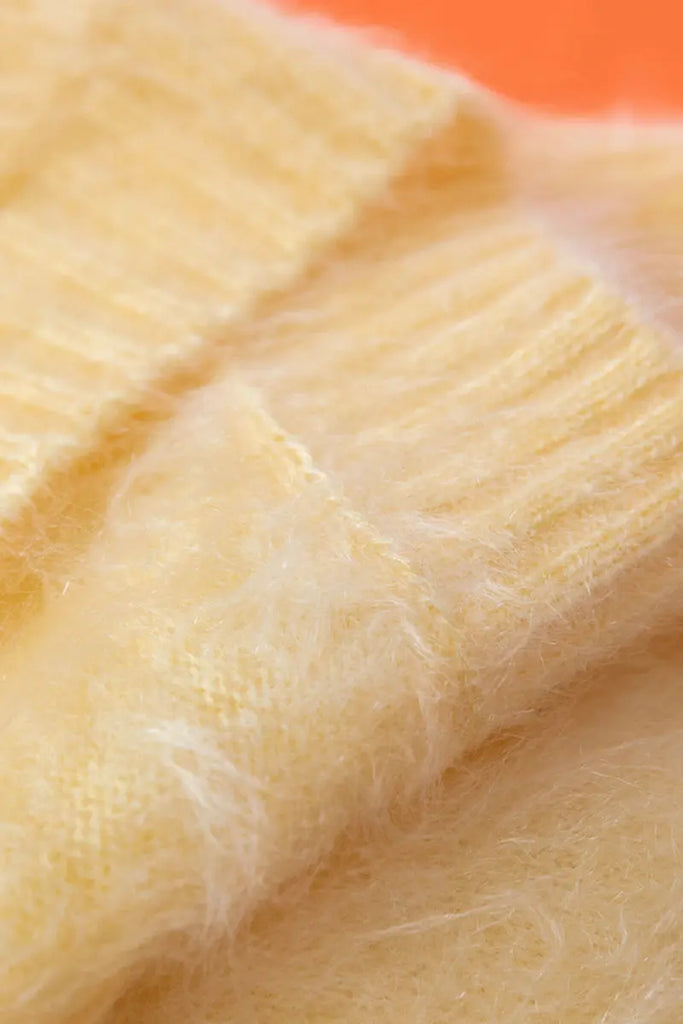 Fibflx Women's Chunky Brushed Cashmere V-Neck Pullover Sweater