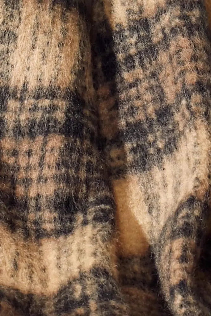 Fibflx Women's Chunky Oversized Wool Blend Plaid Blanket Scarf