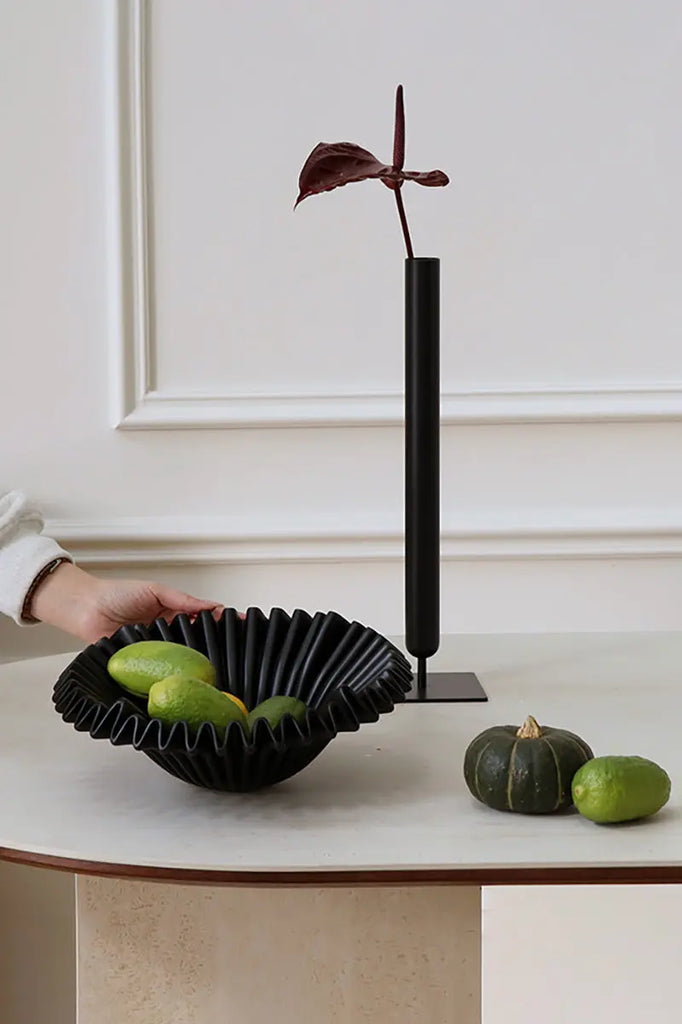 Fibflx Women's Contemporary Ruffled Fruit Bowl