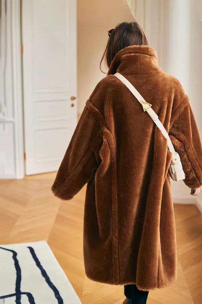 Cozy Teddy-style Shearling Coat With Lapel Collar Fibflx