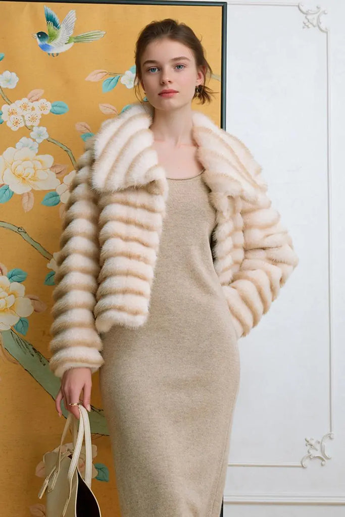 Fibflx Women's Cropped Faux Fur Chinchilla Coat with Oversized Collar