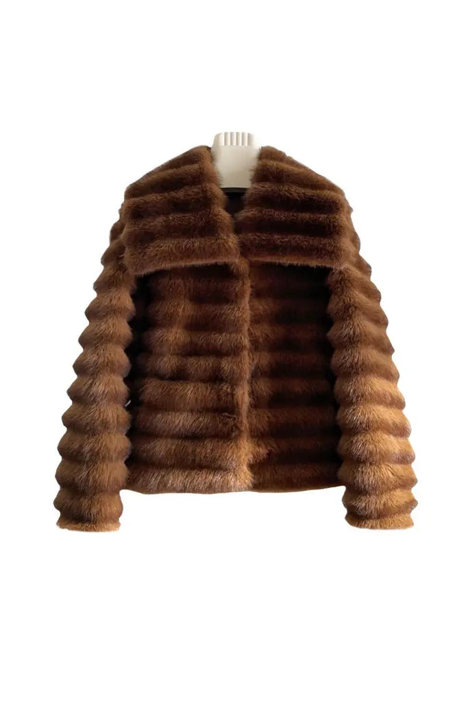Fibflx Women's Cropped Faux Fur Chinchilla Coat with Oversized Collar