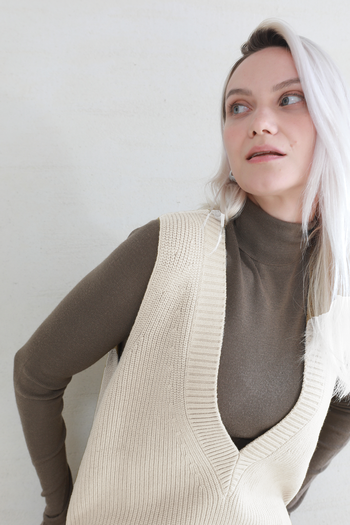 Fibflx women's clothes 100% wool deep v neck sweater vest deep plunge neckline knitted top spring fall winter layering gift white