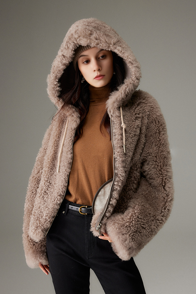 Fluffy Crop Shearling Teddy Coat with Hood Fibflx