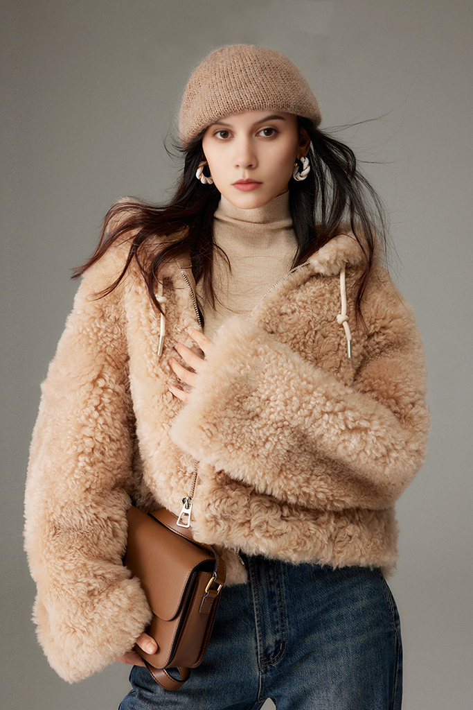 Fluffy Crop Shearling Teddy Coat with Hood Fibflx