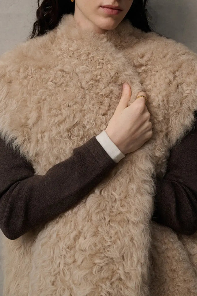 Fibflx Women's Luxe Curly Toscana Sheepskin Shearling Vest