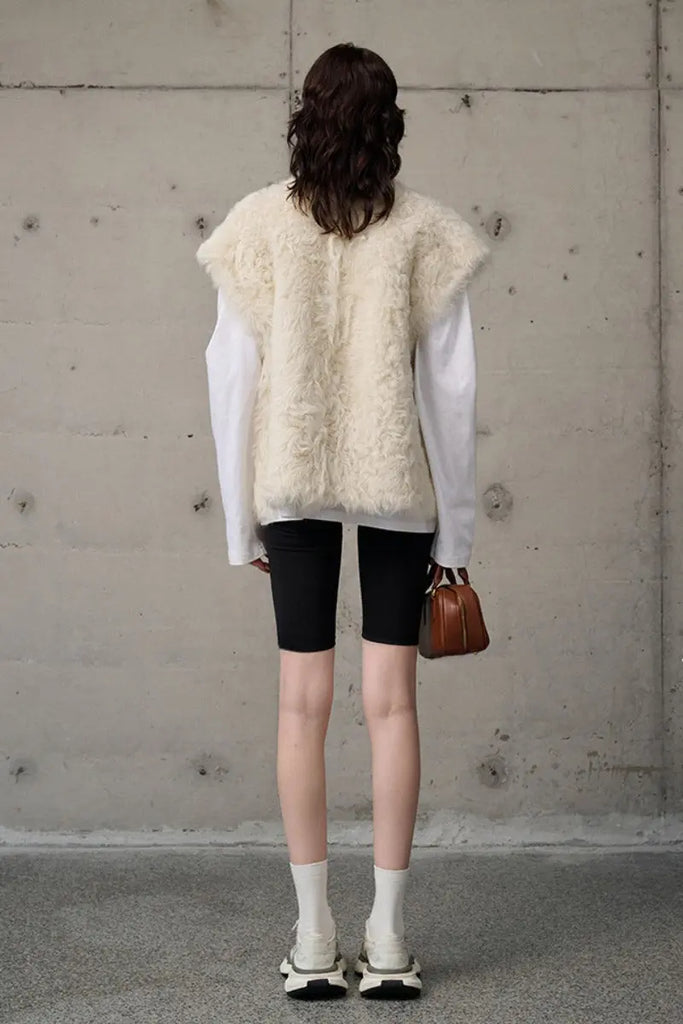 Fibflx Women's Luxe Curly Toscana Sheepskin Shearling Vest