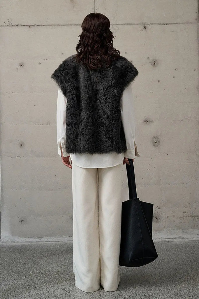 Fibflx Women's Luxe Curly Toscana Sheepskin Shearling Vest