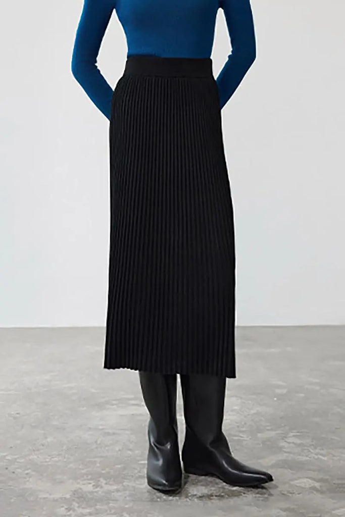Fibflx Women's Merino Wool Rib Knit Pleated Midi Sweater Skirt