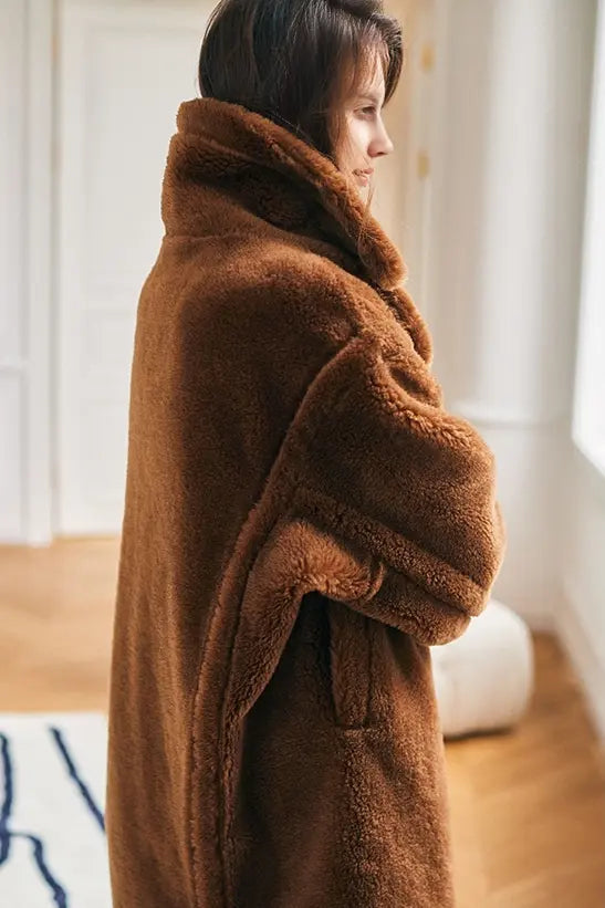 Mid-length Teddy-style Shearling Coat With Lapel Collar Fibflx