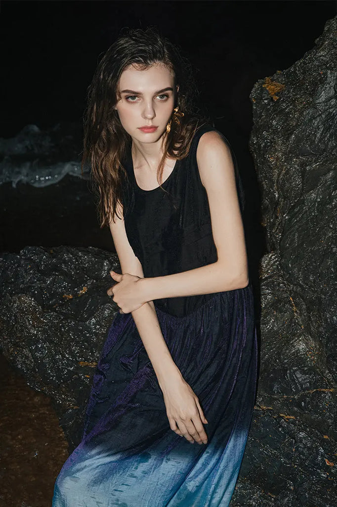 Ombre Sleeveless Trapeze Midi Dresss  Fibflx