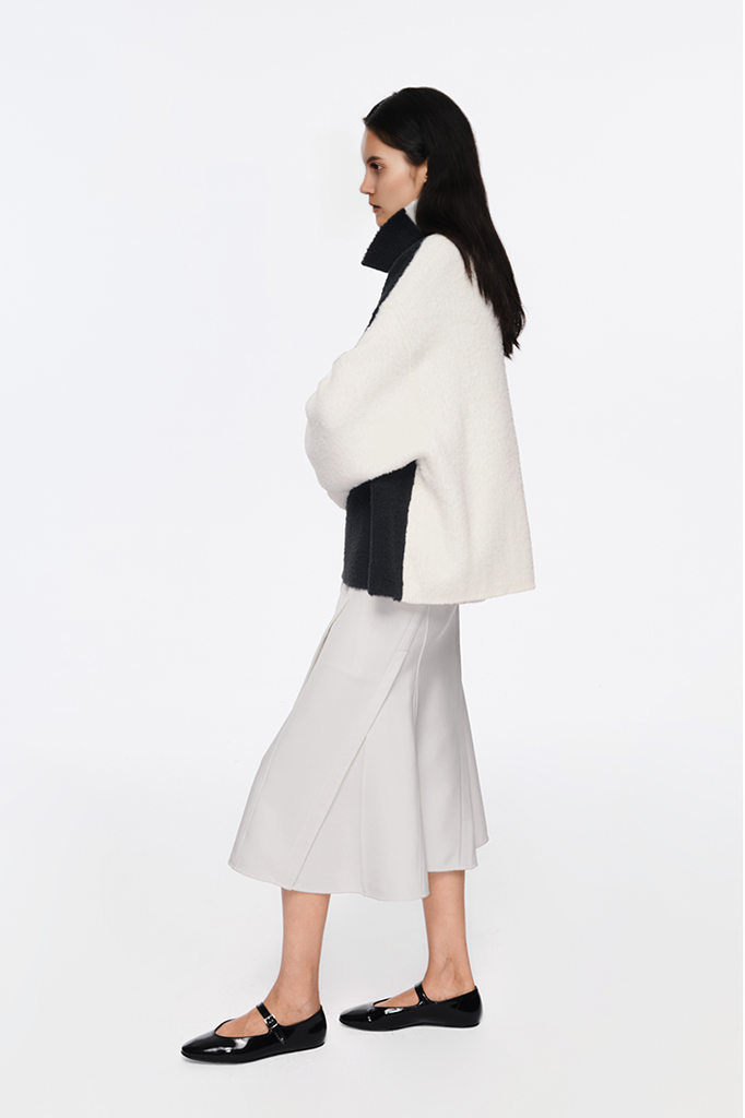 Fibflx Women's Oversized Black And White Turtleneck Wool Sweater