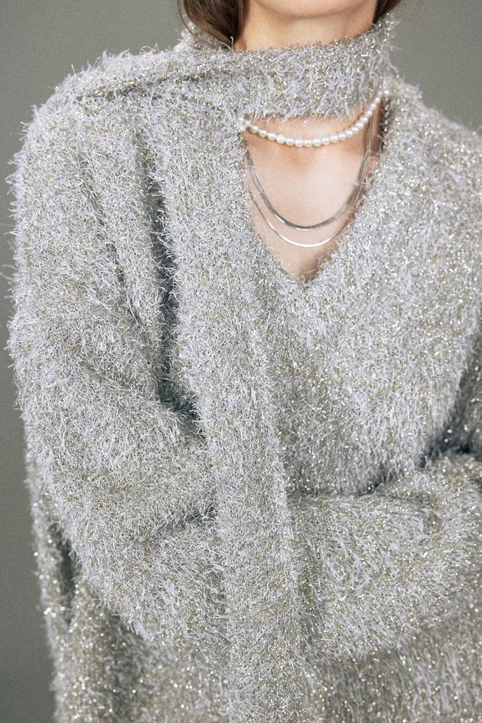 Fibflx Women's Oversized Silver Sparkle Tinsel Knitted Sweater V-Neck Sweater with Scarf