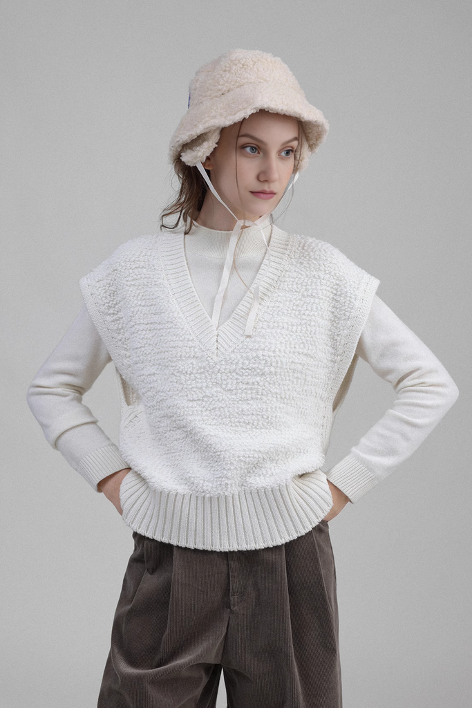 Oversized Wool Bouncle Sweater Vest - Fibflx