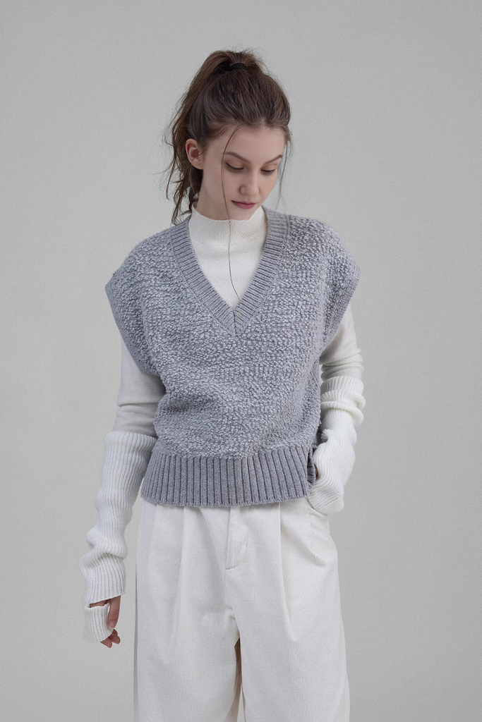 Oversized Wool Bouncle Sweater Vest - Fibflx