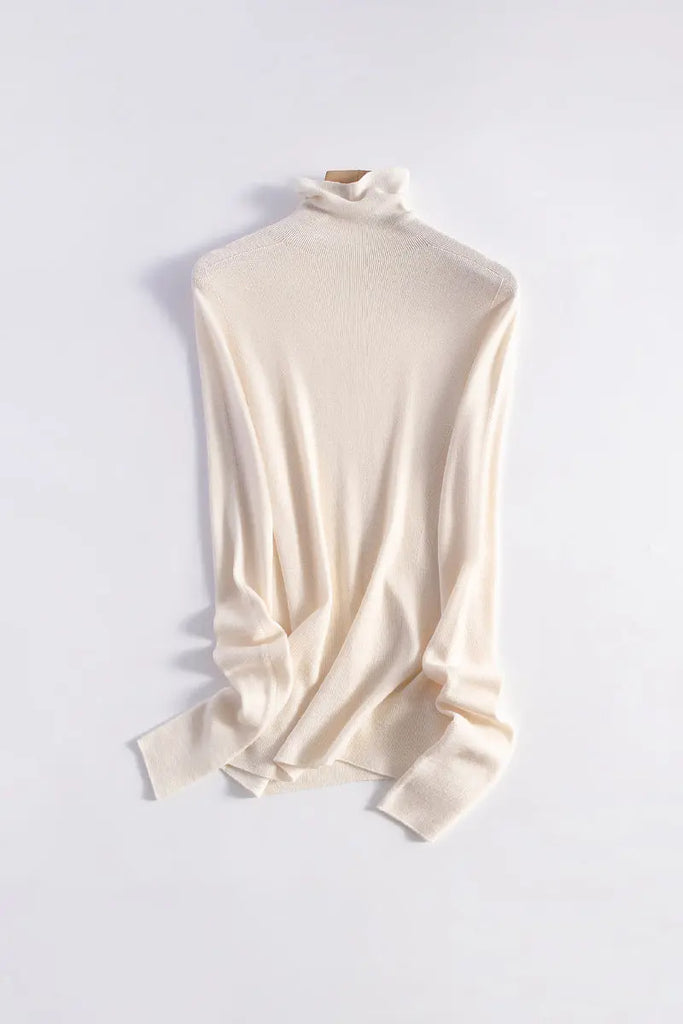 Slim Seamless Wool Turtleneck Sweater with Thumb Holes - Fibflx