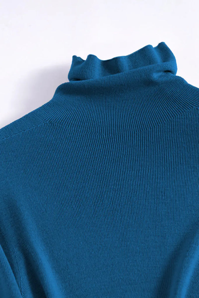 Slim Seamless Wool Turtleneck Sweater with Thumb Holes - Fibflx