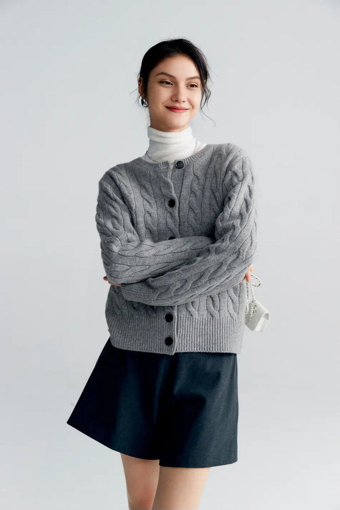 Vintage 100 Wool Cable Knit Cardigan Fibflx