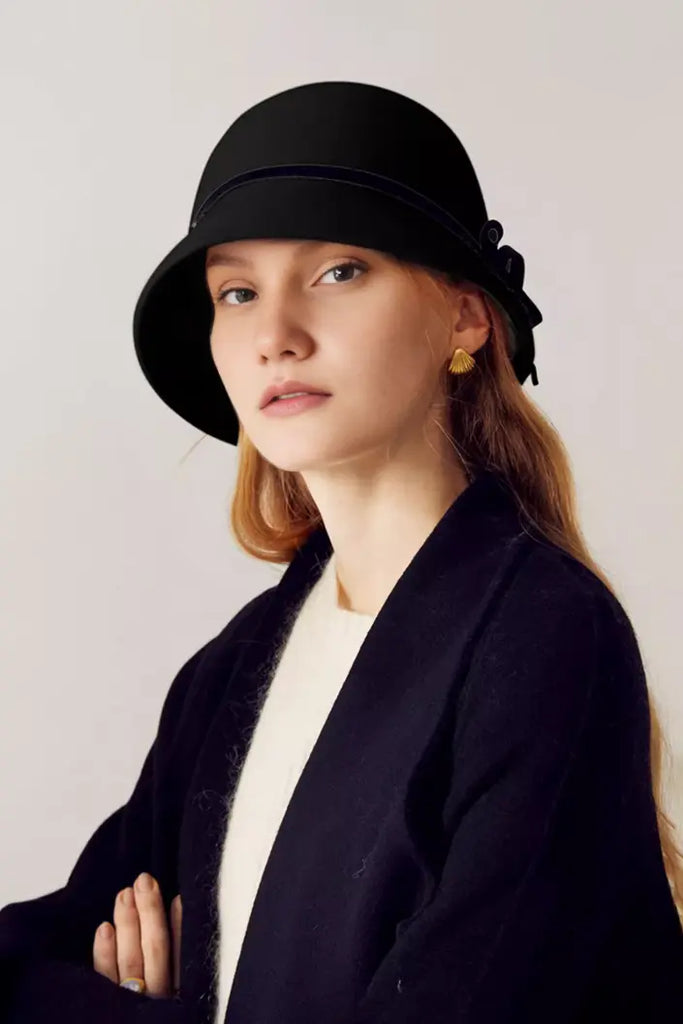 Vintage 100 Wool Felt Cloche Hat With Bow Fibflx