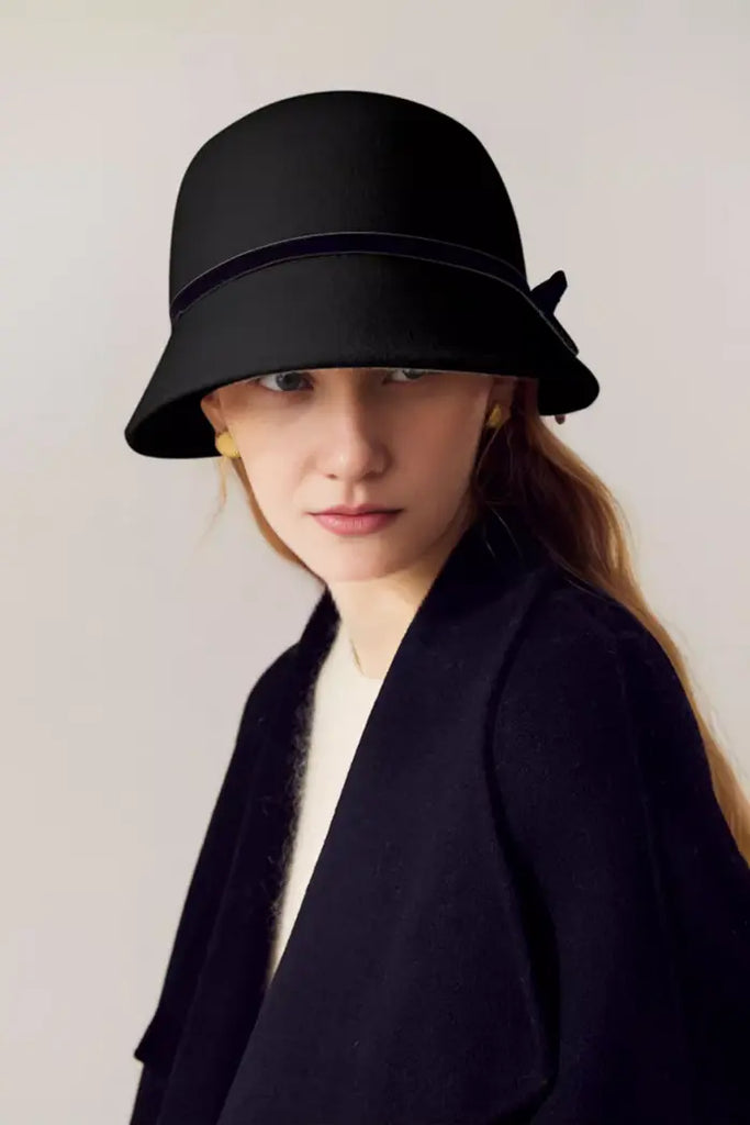 Vintage 100 Wool Felt Cloche Hat With Bow Fibflx