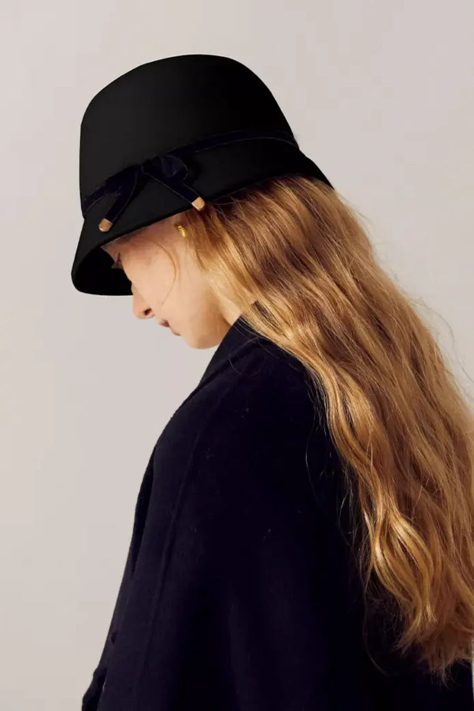 Vintage 100 Wool Felt Cloche Hat With Bow Fibflx