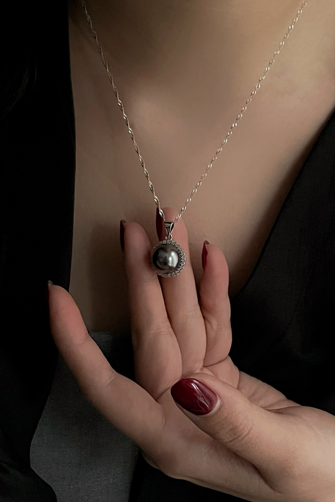 Vintage Black Pearl Silver Necklace Fibflx