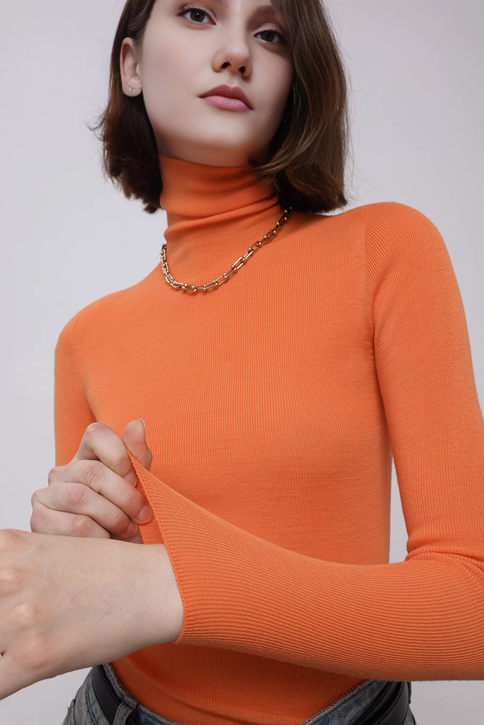 FIbflx Women's Washable Merino Wool Base Layer Turtleneck Sweater