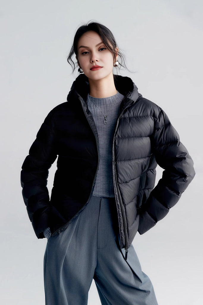 Women's Ultra Lightweight Hooded Packable Down Puffer Jacket