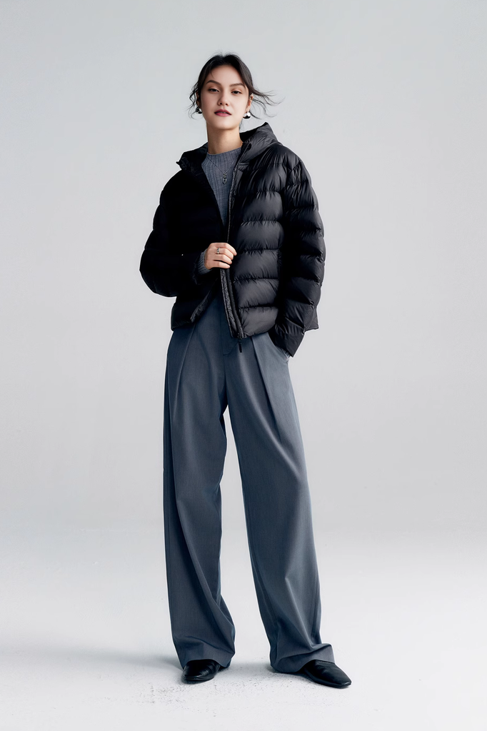 Women's Ultra Lightweight Hooded Packable Down Puffer Jacket