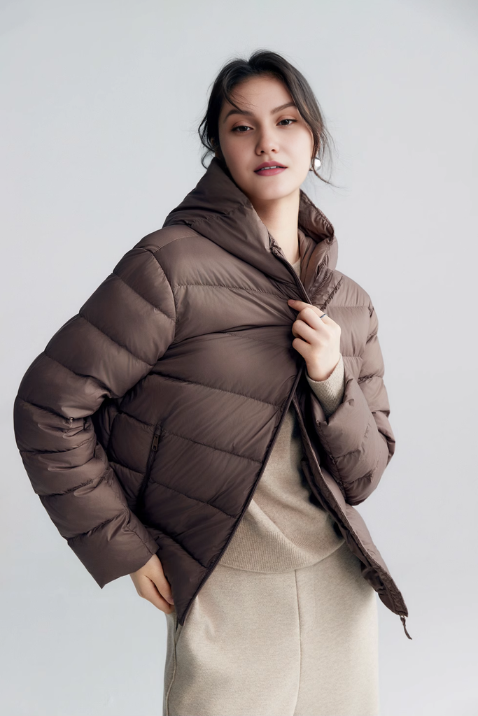 Women's Ultra Lightweight Hooded Packable Down Puffer Jacket
