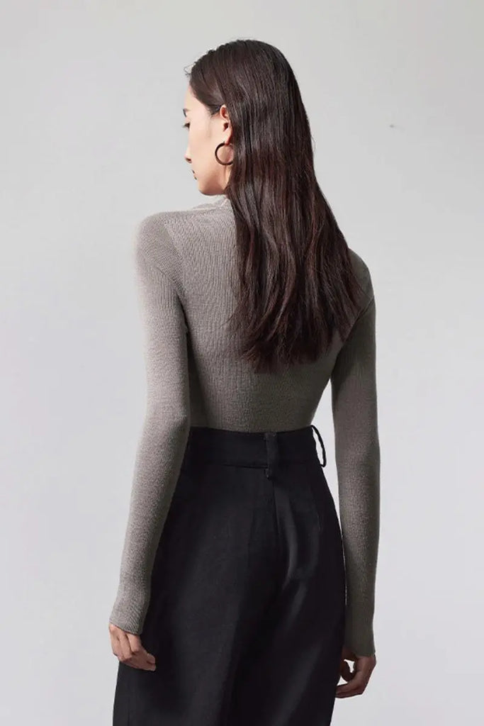 Fibflx Women's Wool Silk Seamless Knit U Neck Sweater