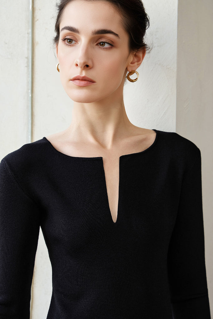 Black Fit & Flare Long-Sleeve V-Neck Maxi Dress  Fibflx